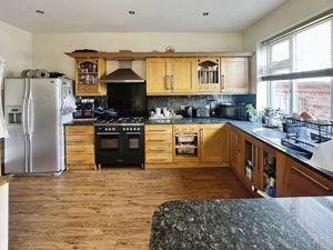 Kitchen- click for photo gallery